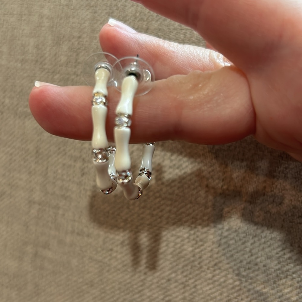 Hoop earrings - Picture 3 of 4